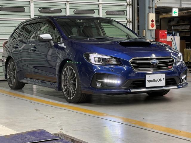 レヴォーグ ２．０ＳＴＩスポーツアイサイト　４ＷＤ☆純正ナビ☆Ｆ／Ｓ／Ｂカメラ☆ＥＴＣ☆ドラレコ☆ＢＳＭ☆ＬＥＤアクセサリーライナー☆デジタルインナーミラー☆レザーシート☆コーナーセンサー☆シートヒーター☆電動パーキングブレーキ☆ＡＶＨ（3枚目）