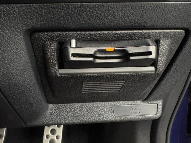 レヴォーグ ２．０ＳＴＩスポーツアイサイト　４ＷＤ☆純正ナビ☆Ｆ／Ｓ／Ｂカメラ☆ＥＴＣ☆ドラレコ☆ＢＳＭ☆ＬＥＤアクセサリーライナー☆デジタルインナーミラー☆レザーシート☆コーナーセンサー☆シートヒーター☆電動パーキングブレーキ☆ＡＶＨ（42枚目）