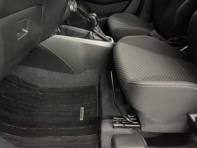 スイフト RSt 純正ナビ☆全方位カメラ☆前後ドラレコ☆フルセグ☆Bluetooth☆シートヒーター☆スズキセーフティサポート☆追従クルコン☆レーンキープアシスト☆プッシュスタート☆スマートキー☆(40枚目)