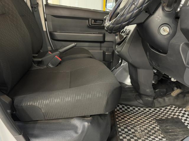 ハイゼットカーゴ デッキバンＬ　ワンオーナー☆ＡＭ／ＦＭラジオ☆ＥＴＣ☆スマアシ☆衝突被害軽減ブレーキ☆障害物センサー☆レーンキープアシスト☆オートマチックハイビーム☆横滑り防止☆両側スライドドア☆（20枚目）