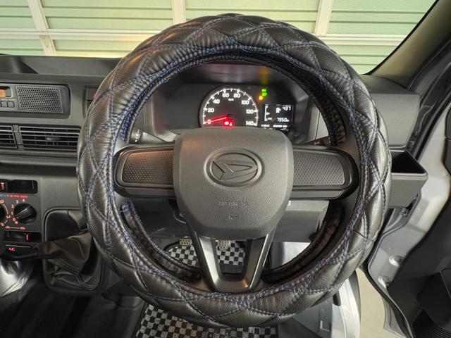 ハイゼットカーゴ デッキバンＬ　ワンオーナー☆ＡＭ／ＦＭラジオ☆ＥＴＣ☆スマアシ☆衝突被害軽減ブレーキ☆障害物センサー☆レーンキープアシスト☆オートマチックハイビーム☆横滑り防止☆両側スライドドア☆（28枚目）