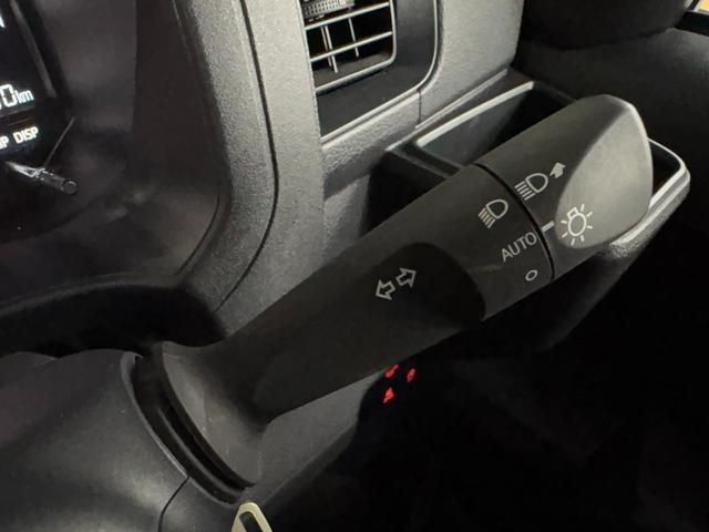 ハイゼットカーゴ デッキバンＬ　ワンオーナー☆ＡＭ／ＦＭラジオ☆ＥＴＣ☆スマアシ☆衝突被害軽減ブレーキ☆障害物センサー☆レーンキープアシスト☆オートマチックハイビーム☆横滑り防止☆両側スライドドア☆（35枚目）