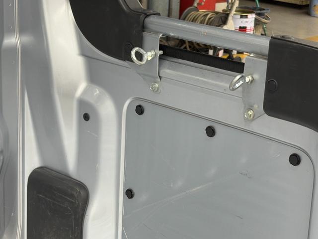 ハイゼットカーゴ デッキバンＬ　ワンオーナー☆ＡＭ／ＦＭラジオ☆ＥＴＣ☆スマアシ☆衝突被害軽減ブレーキ☆障害物センサー☆レーンキープアシスト☆オートマチックハイビーム☆横滑り防止☆両側スライドドア☆（54枚目）