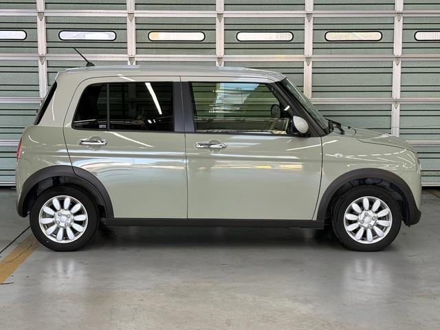 アルトラパン Ｘ　１オナ☆純正８型ナビ☆全方位カメラ☆ナビ連動前後ドラレコ☆フルセグＴＶ☆Ｂｌｕｅｔｏｏｔｈ☆シートヒーター☆ＬＥＤヘッドライト☆プッシュスタート☆スマートキー☆スズキセーフティサポート（7枚目）