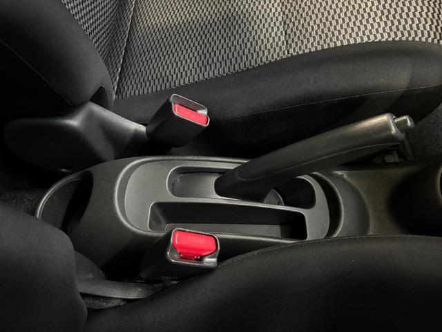 マーチ Ｓ　社外ナビ☆ＥＴＣ☆地デジ☆ＨＤＭＩ☆Ｂｌｕｅｔｏｏｔｈ☆キーレス☆フォグランプ☆ＤＶＤ☆ＣＤ☆横滑り防止☆（30枚目）