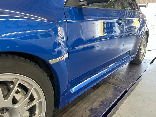 インプレッサ ＷＲＸ　ＳＴｉ　４ＷＤ☆Ｓ２０６仕様☆クスコＬＳＤ☆ＦＵＪＩＴＳＵＢＯマフラー☆車高調☆ＢＢＳ１８ＡＷ☆ＳＴＩカーボンリアウイング☆ブレンボ製６ポットキャリパー☆ＲＥＣＡＲＯ製バケットタイプフロントシート☆（66枚目）
