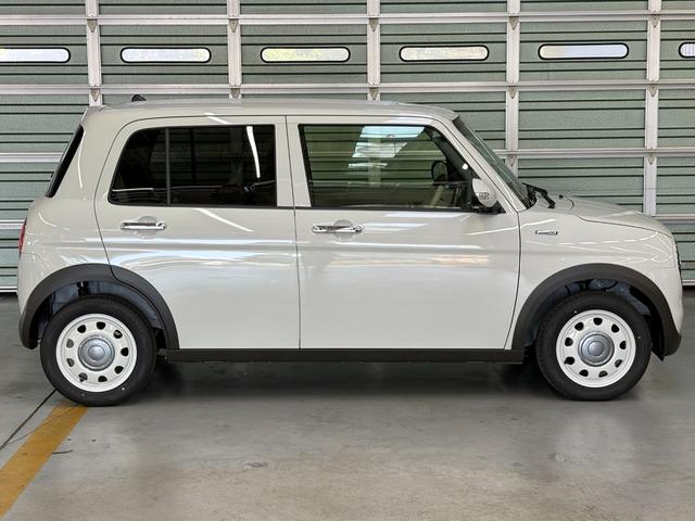 アルトラパンLC ハイブリッドX 届出済未使用車☆純正8型ナビ☆全方位カメラ☆フルセグ☆Bluetooth☆スズキコネクト☆スズキセーフティサポート☆前席シートヒーター☆LEDヘッドライト☆障害物センサー☆レーンキープアシスト☆(7枚目)