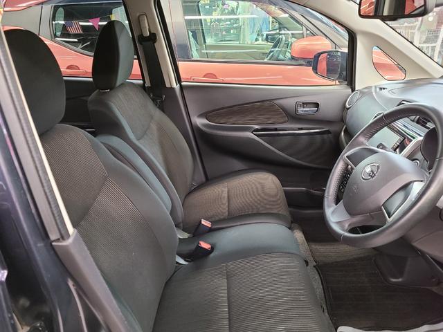 デイズ ハイウェイスター　Ｘ　４ＷＤ　純正メモリーナビＴＶ／アラウンドビューモニター／Ｂｌｕｅｔｏｏｔｈ接続／シートヒーター／オートライト／衝突軽減ブレーキ／横滑り防止装置／ＥＴＣ搭載／ベンチシート／フォグランプ／（11枚目）
