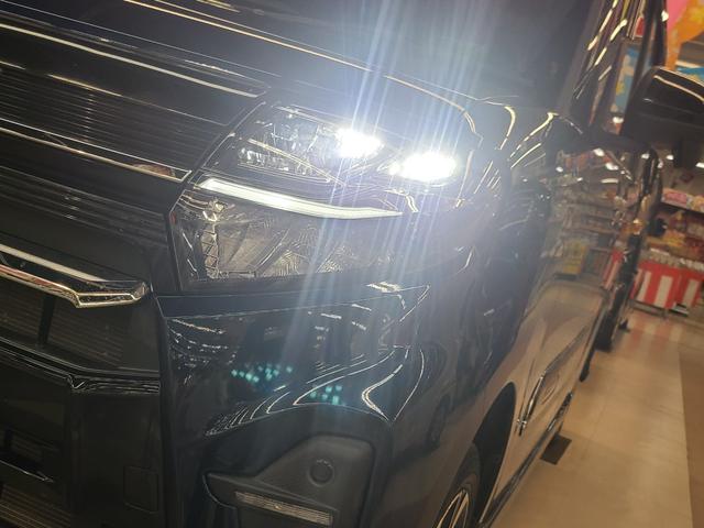 シフォン カスタムＲ　スマートアシスト　４ＷＤ　純正メモリーナビＴＶ／両側パワースライドドア／Ｂｌｕｅｔｏｏｔｈ接続／前席シートヒーター／ＬＥＤヘッドライト／ダイナミックスライドシート／エンジンスターター／パノラマモニター／スマートアシスト（3枚目）