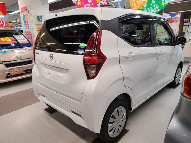 デイズ 4WD 純正オーディオ/ドライブレコーダー/ベンチシート/衝突軽減ブレーキ/横滑り防止装置/前席シートヒーター/ETC搭載/タイミングチェーン/オートライト/コーナーセンサー/(8枚目)