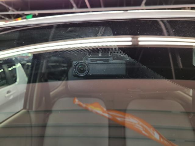 デイズ 4WD 純正オーディオ/ドライブレコーダー/ベンチシート/衝突軽減ブレーキ/横滑り防止装置/前席シートヒーター/ETC搭載/タイミングチェーン/オートライト/コーナーセンサー/(24枚目)