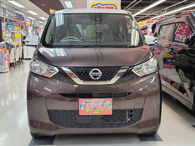 デイズ ボレロ　Ｘ　４ＷＤ　純正８インチメモリーナビＴＶ／特別仕様車／アラウンドビューモニター／Ｂｌｕｅｔｏｏｔｈ接続／前席シートヒーター／ＥＴＣ搭載／ドライブレコーダー／衝突軽減ブレーキ／横滑り防止装置／（6枚目）