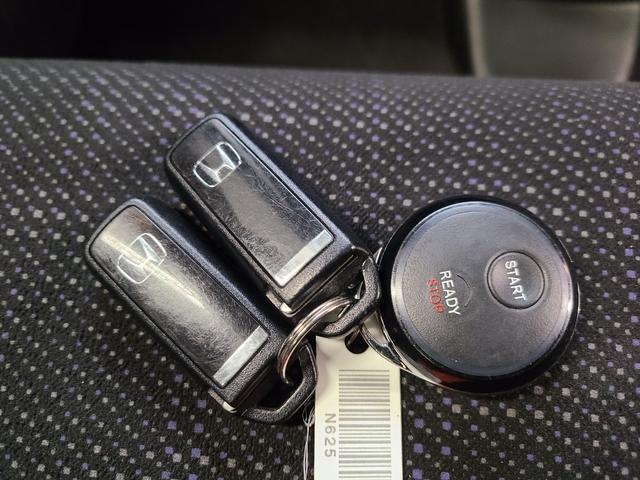 N-BOX G・Lパッケージ 4WD 純正メモリーナビTV/Bluetooth接続/前席シートヒーター/バックカメラ/純正エンジンスターター/ビルトインETC/ステアリングスイッチ/パワースライドドア/横滑り防止装置/Pスタート/(28枚目)