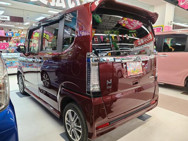 N-BOXカスタム G・Lパッケージ 4WD 純正メモリーナビTV/パワースライドドア/ビルトインETC/前席シートヒーター/横滑り防止装置/バックカメラ/Bluetooth接続/オートライト/フォグランプ/ステアリングスイッチ/(9枚目)