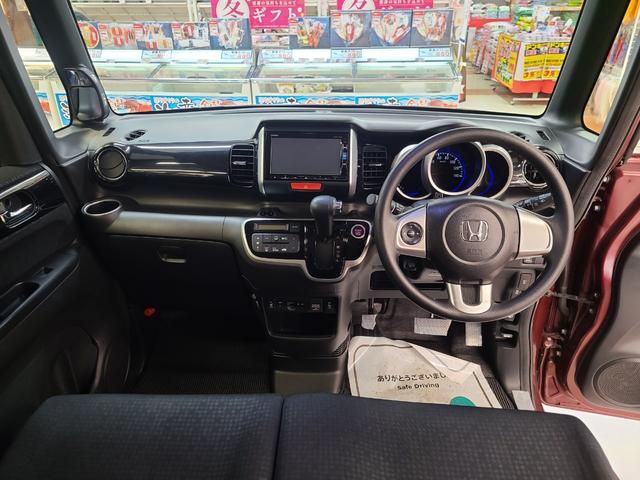 N-BOXカスタム G・Lパッケージ 4WD 純正メモリーナビTV/パワースライドドア/ビルトインETC/前席シートヒーター/横滑り防止装置/バックカメラ/Bluetooth接続/オートライト/フォグランプ/ステアリングスイッチ/(12枚目)