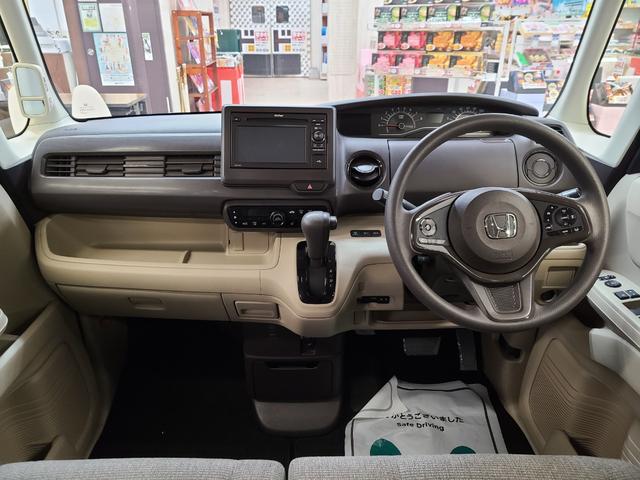 N-BOX Gホンダセンシング 4WD ディスプレイオーディオ/両側スライドドア/追従クルーズコントロール/ドライブレコーダー/ビルトインETC/横滑り防止装置/衝突軽減ブレーキ/前席シートヒーター/Bカメラ/LEDヘッドライト(12枚目)
