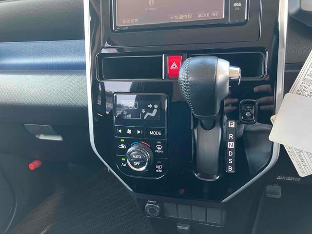 タンク カスタムＧ　Ｓ　４ＷＤ　ドライブレコーダー　バックカメラ　ＴＶ　両側電動スライドドア　クリアランスソナ　オートクルーズコントロール　衝突被害軽減システム　アルミホイール　オートライト　ＬＥＤヘッドランプ　夏冬タイヤ付（6枚目）
