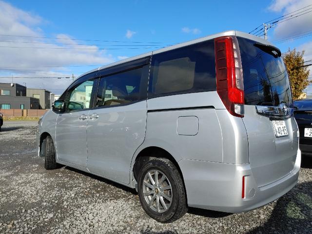 ノア G 夏冬タイヤ付き スターター BT付フルセグナビ Rヒーター 寒冷地仕様 4WD ドラレコ ETC バックカメラ オートクルーズコントロール 両側電動スライドドア LEDヘッドランプ スマートキー(16枚目)