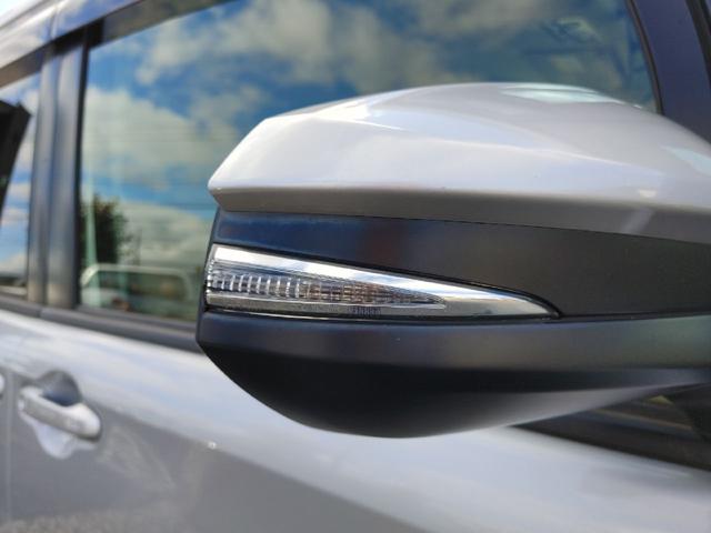 ノア G 夏冬タイヤ付き スターター BT付フルセグナビ Rヒーター 寒冷地仕様 4WD ドラレコ ETC バックカメラ オートクルーズコントロール 両側電動スライドドア LEDヘッドランプ スマートキー(19枚目)