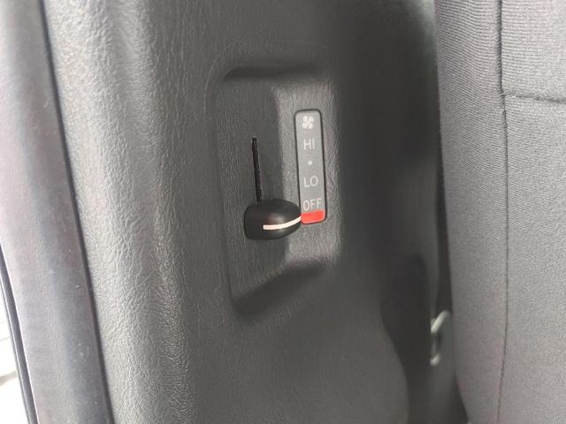 ハイエースバン ロングスーパーGL ドライブレコーダー ETC バックカメラ ナビ TV 両側スライドドア キーレスエントリー 電動格納ミラー AT アルミホイール CD DVD再生 Bluetooth 100V電源 エアコン(30枚目)