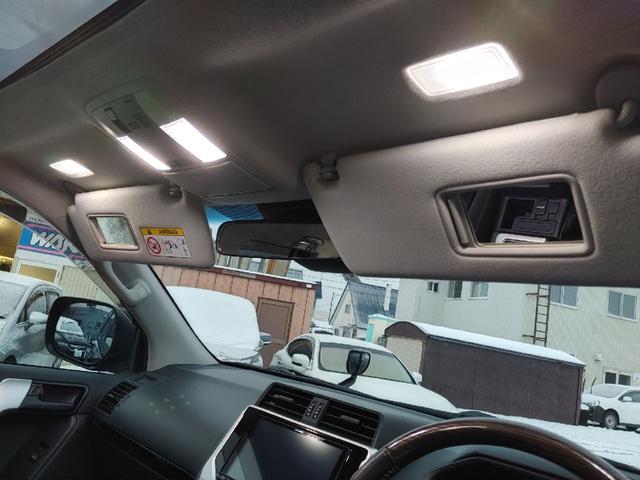 ランドクルーザープラド TX 夏冬タイヤ付 一体型エンスタ Bluetooth付フルセグナビ ETC バックカメラ オートクルーズコントロール 衝突被害軽減システム サンルーフ オートマチックハイビーム LEDヘッドランプ(32枚目)