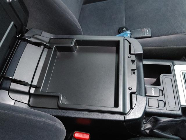 ランドクルーザープラド TX 夏冬タイヤ付 一体型エンスタ Bluetooth付フルセグナビ ETC バックカメラ オートクルーズコントロール 衝突被害軽減システム サンルーフ オートマチックハイビーム LEDヘッドランプ(37枚目)