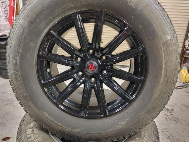 ランドクルーザープラド TX 夏冬タイヤ付 一体型エンスタ Bluetooth付フルセグナビ ETC バックカメラ オートクルーズコントロール 衝突被害軽減システム サンルーフ オートマチックハイビーム LEDヘッドランプ(40枚目)