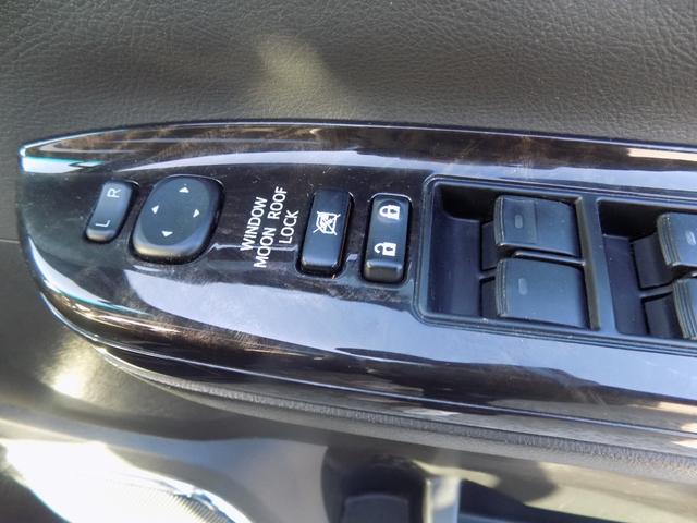 ヴェルファイアハイブリッド ZR Wサンルーフ 両側パワースライドドア パワーバックドア アルパインビッグX10インチナビ フルセグTV バックカメラ フリップダウンモニター HID ETC 社外19アルミ サマータイヤ新品 エンスタ(26枚目)