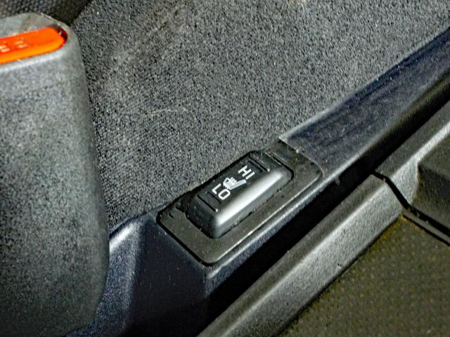 デリカD:5 D パワーパッケージ 自社買取車両 寒冷地仕様 両側電動スライドドア 純正18インチ  ETC バックカメラ 前席シートヒーター ヨコハマスタッドレス HIDヘッドライト クルーズコントロール 純正ナビ フルセグTV(11枚目)