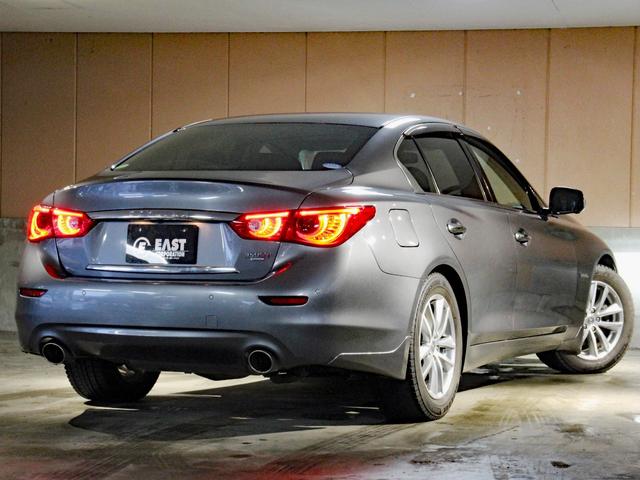 スカイライン ３５０ＧＴ　ＦＯＵＲ　ハイブリッド　タイプＰ　４ＷＤ　本州仕入　全周囲モニター　本革シート　電動シート　前席シートヒーター　クリアランスソナー　バックモニター　純正ナビ　エマージェンシーブレーキ　ＬＥＤヘッドライト　フォグランプ　レーダークルーズ（23枚目）