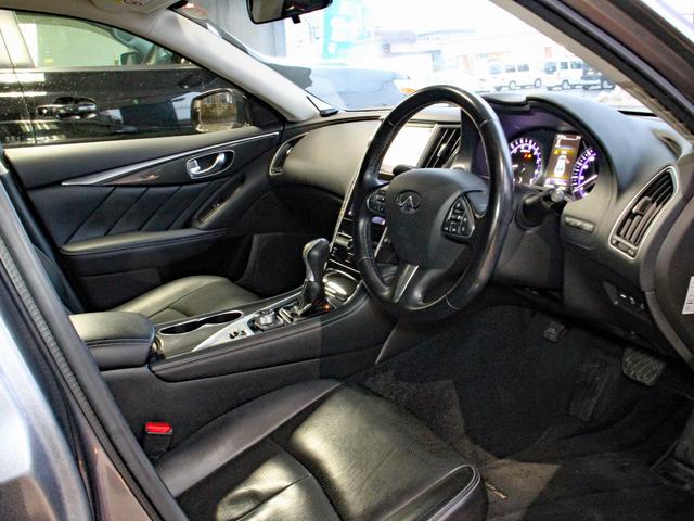 スカイライン ３５０ＧＴ　ＦＯＵＲ　ハイブリッド　タイプＰ　４ＷＤ　本州仕入　全周囲モニター　本革シート　電動シート　前席シートヒーター　クリアランスソナー　バックモニター　純正ナビ　エマージェンシーブレーキ　ＬＥＤヘッドライト　フォグランプ　レーダークルーズ（43枚目）