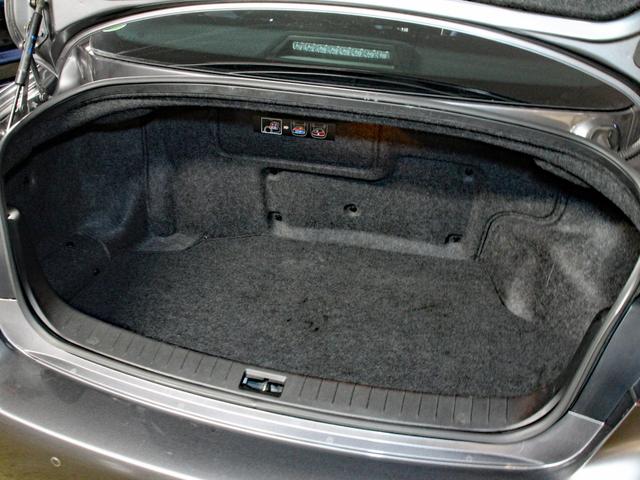 スカイライン ３５０ＧＴ　ＦＯＵＲ　ハイブリッド　タイプＰ　４ＷＤ　本州仕入　全周囲モニター　本革シート　電動シート　前席シートヒーター　クリアランスソナー　バックモニター　純正ナビ　エマージェンシーブレーキ　ＬＥＤヘッドライト　フォグランプ　レーダークルーズ（56枚目）