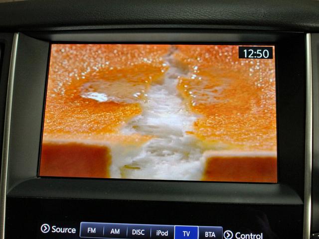 スカイライン ３５０ＧＴ　ＦＯＵＲ　ハイブリッド　タイプＰ　本州仕入　全方位カメラ　本革シート　シートヒーター　ワンオーナー　クリアランスソナー　レーダークルーズ　純正フルセグナビ　Ｂカメラ　ＬＥＤヘッドライト　フォグランプ　エマージェンシーブレーキ（5枚目）