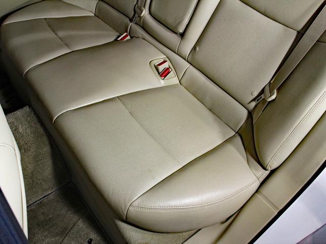 スカイライン ３５０ＧＴ　ＦＯＵＲ　ハイブリッド　タイプＰ　本州仕入　全方位カメラ　本革シート　シートヒーター　ワンオーナー　クリアランスソナー　レーダークルーズ　純正フルセグナビ　Ｂカメラ　ＬＥＤヘッドライト　フォグランプ　エマージェンシーブレーキ（13枚目）