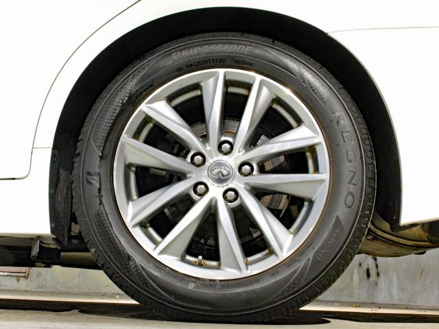 スカイライン ３５０ＧＴ　ＦＯＵＲ　ハイブリッド　タイプＰ　本州仕入　全方位カメラ　本革シート　シートヒーター　ワンオーナー　クリアランスソナー　レーダークルーズ　純正フルセグナビ　Ｂカメラ　ＬＥＤヘッドライト　フォグランプ　エマージェンシーブレーキ（33枚目）