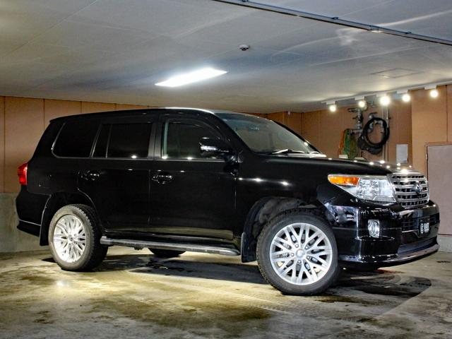 全国に向けてインターネットでの販売にも力を入れております。提携の陸送会社にて全国ご納車が可能でございます！