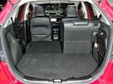 シートを倒すことで荷室を拡張してコンパクト車両ながらこの広々荷室！大きな荷物の買い物やアウトドア、ご家族との旅行にも大活躍！