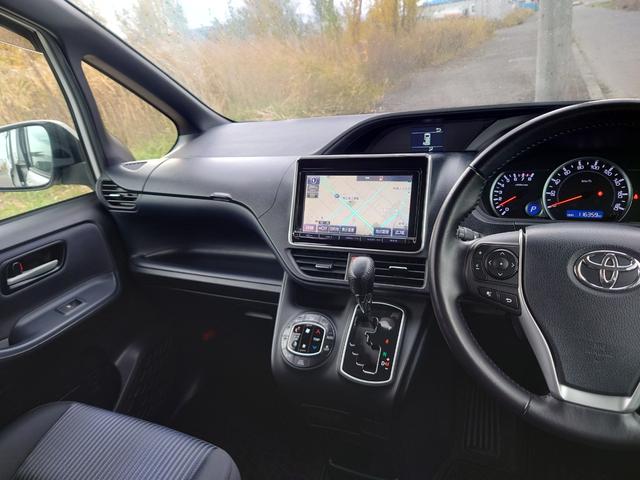 ノア Ｓｉ　４ＷＤ　大画面９型ナビＴＶ　ＢＴ　Ｂカメラ　ＥＴＣ　ＬＥＤライト　両側パワースライドドア　７人乗り　寒冷地仕様（18枚目）