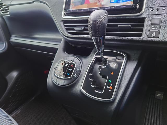 ノア Ｓｉ　４ＷＤ　大画面９型ナビＴＶ　ＢＴ　Ｂカメラ　ＥＴＣ　ＬＥＤライト　両側パワースライドドア　７人乗り　寒冷地仕様（22枚目）