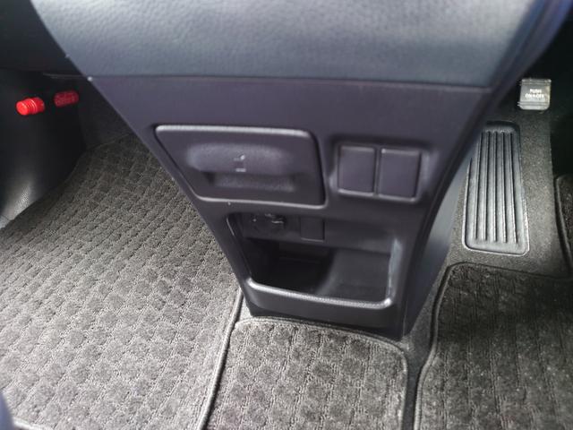 ノア Ｓｉ　４ＷＤ　大画面９型ナビＴＶ　ＢＴ　Ｂカメラ　ＥＴＣ　ＬＥＤライト　両側パワースライドドア　７人乗り　寒冷地仕様（23枚目）