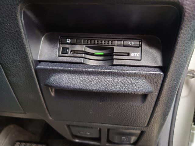 ノア Ｓｉ　４ＷＤ　大画面９型ナビＴＶ　ＢＴ　Ｂカメラ　ＥＴＣ　ＬＥＤライト　両側パワースライドドア　７人乗り　寒冷地仕様（28枚目）