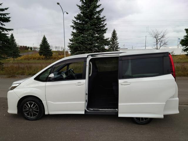 ノア Ｓｉ　４ＷＤ　大画面９型ナビＴＶ　ＢＴ　Ｂカメラ　ＥＴＣ　ＬＥＤライト　両側パワースライドドア　７人乗り　寒冷地仕様（42枚目）