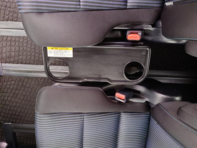 ノア Ｓｉ　４ＷＤ　大画面９型ナビＴＶ　ＢＴ　Ｂカメラ　ＥＴＣ　ＬＥＤライト　両側パワースライドドア　７人乗り　寒冷地仕様（46枚目）