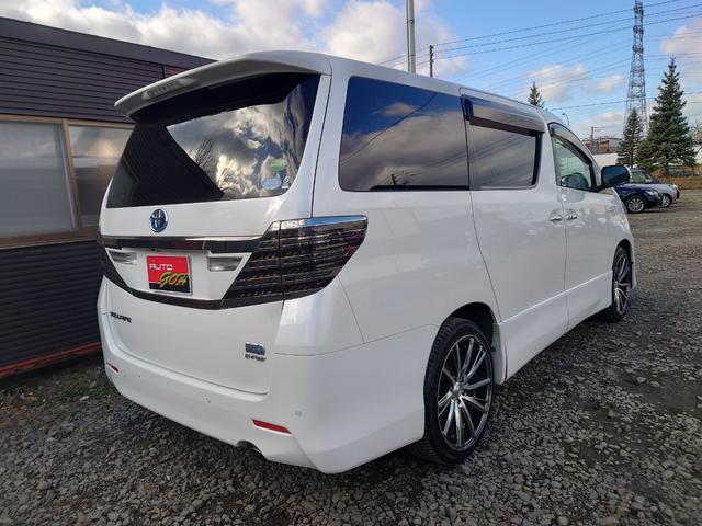 ヴェルファイアハイブリッド ＺＲ　Ｇエディション　ハイブリッド４ＷＤ　ＰＶＭ　純正ナビＢＴ対応　全方位カメラ　フリップダウンモニター　リアヒーター　ツインサンルーフ　本革シート　両側パワスラ　Ｐバックドア　クルコン　寒冷地仕様　２０インチＡＷ（8枚目）