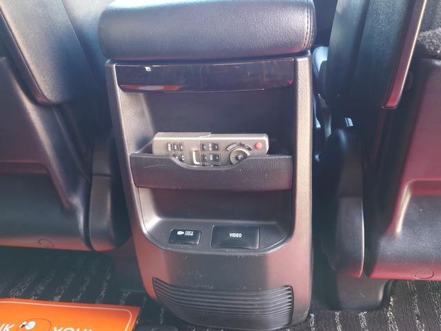 ヴェルファイアハイブリッド ＺＲ　Ｇエディション　ハイブリッド４ＷＤ　ＰＶＭ　純正ナビＢＴ対応　全方位カメラ　フリップダウンモニター　リアヒーター　ツインサンルーフ　本革シート　両側パワスラ　Ｐバックドア　クルコン　寒冷地仕様　２０インチＡＷ（25枚目）