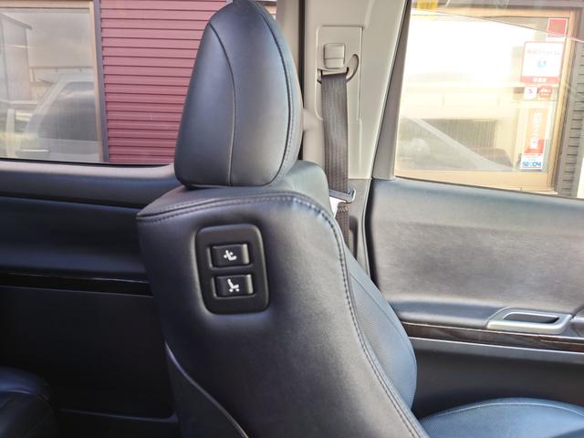 ヴェルファイアハイブリッド ＺＲ　Ｇエディション　ハイブリッド４ＷＤ　ＰＶＭ　純正ナビＢＴ対応　全方位カメラ　フリップダウンモニター　リアヒーター　ツインサンルーフ　本革シート　両側パワスラ　Ｐバックドア　クルコン　寒冷地仕様　２０インチＡＷ（33枚目）