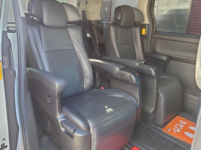 ヴェルファイアハイブリッド ＺＲ　Ｇエディション　ハイブリッド４ＷＤ　ＰＶＭ　純正ナビＢＴ対応　全方位カメラ　フリップダウンモニター　リアヒーター　ツインサンルーフ　本革シート　両側パワスラ　Ｐバックドア　クルコン　寒冷地仕様　２０インチＡＷ（38枚目）