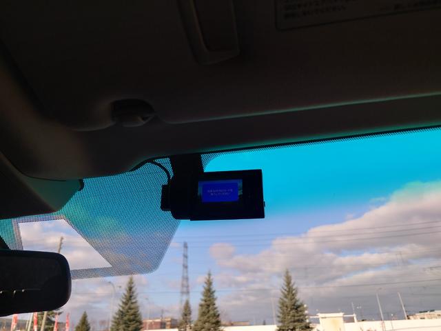 ヴェルファイアハイブリッド ＺＲ　Ｇエディション　ハイブリッド４ＷＤ　ＰＶＭ　純正ナビＢＴ対応　全方位カメラ　フリップダウンモニター　リアヒーター　ツインサンルーフ　本革シート　両側パワスラ　Ｐバックドア　クルコン　寒冷地仕様　２０インチＡＷ（58枚目）