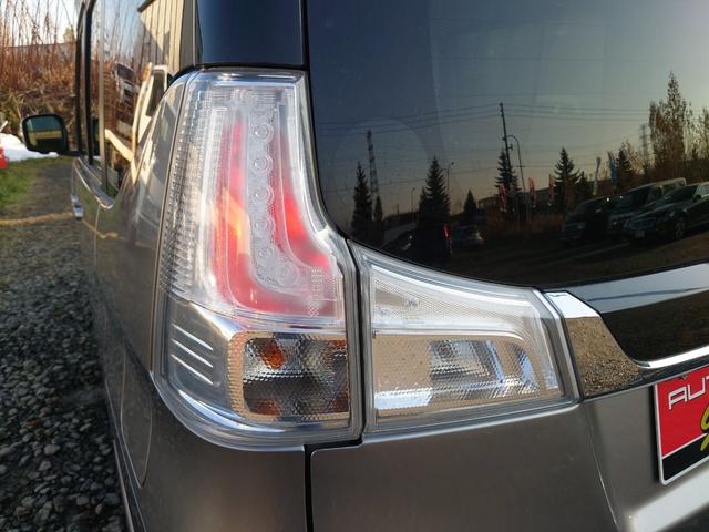 デリカＤ：２ カスタムハイブリッドＭＶ　全方位カメラパッケージ　ハイブリッド４ＷＤ　衝突軽減装置　７型ワイドナビＴＶ　全方位カメラ　ブルートゥース　両側パワスラ　クルコン　シートヒーター　ミラーヒーター　オートエアコン　ドラレコ　ＥＴＣ　パドルシフト（57枚目）