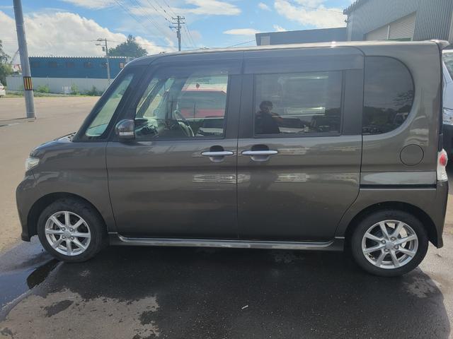 タント カスタムＸ　片側パワースライドドア　エンジンスターター　キーレス　ＣＤ　４ＷＤ（4枚目）